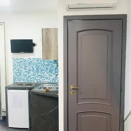 Couette-café Vacanze Partenopee 4*